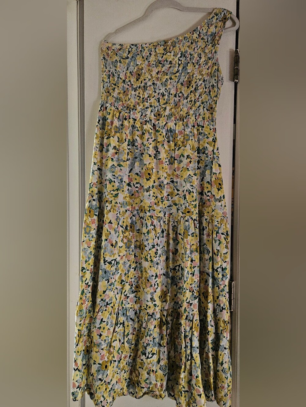 Annabelle Floral One Shoulder Smocked Tiered Maxi Dress Size L